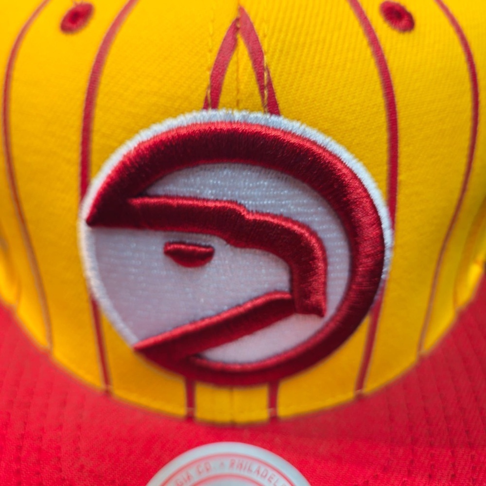 Atlanta hawks SnapBack one size fits all - Picture 2 of 7